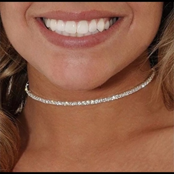 Jewelry - RHINESTONE CHOKER